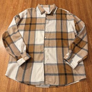 Men’s Shein Brown White Plaid Long Sleeve Button Up lightweight Flannel, size LG